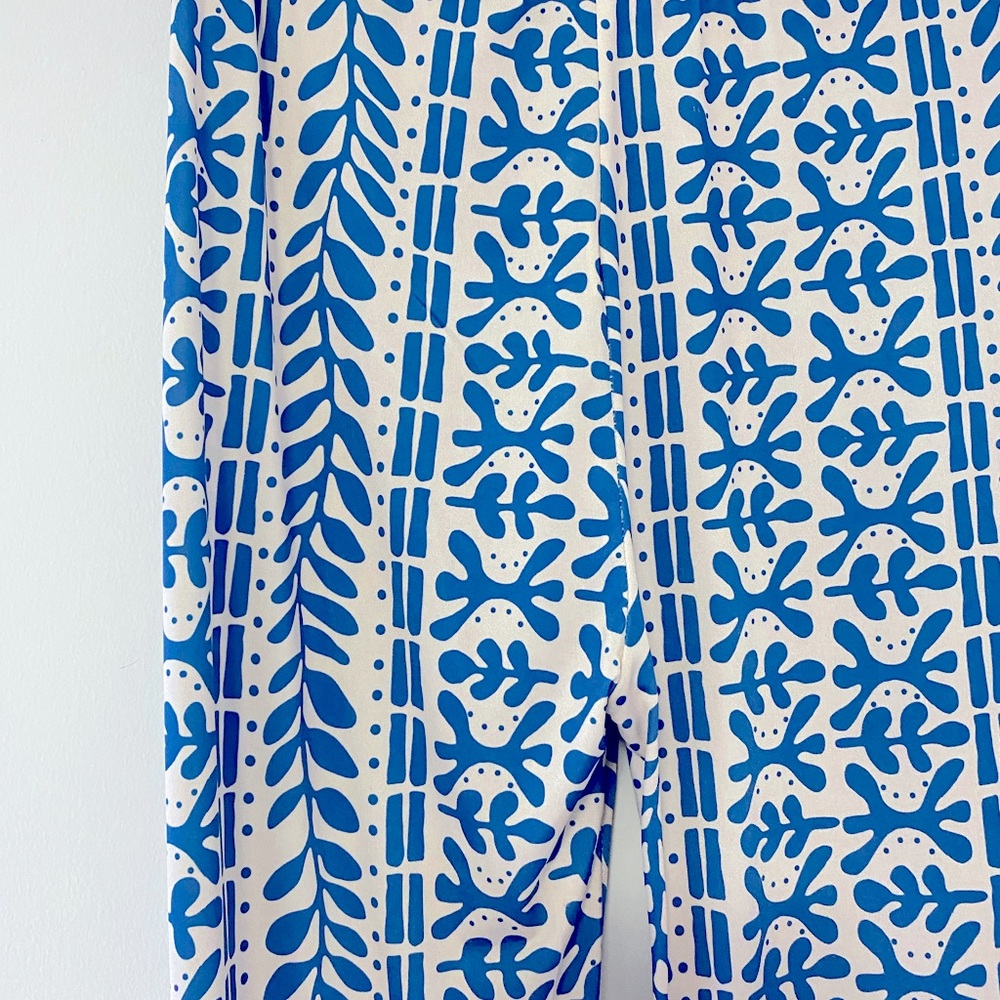 Blue-White Patterned Flared Pants - Picture 2 of 3